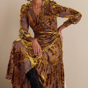 Soft Surroundings Jamila Velvet Dress in Neutral Floral Size Medium